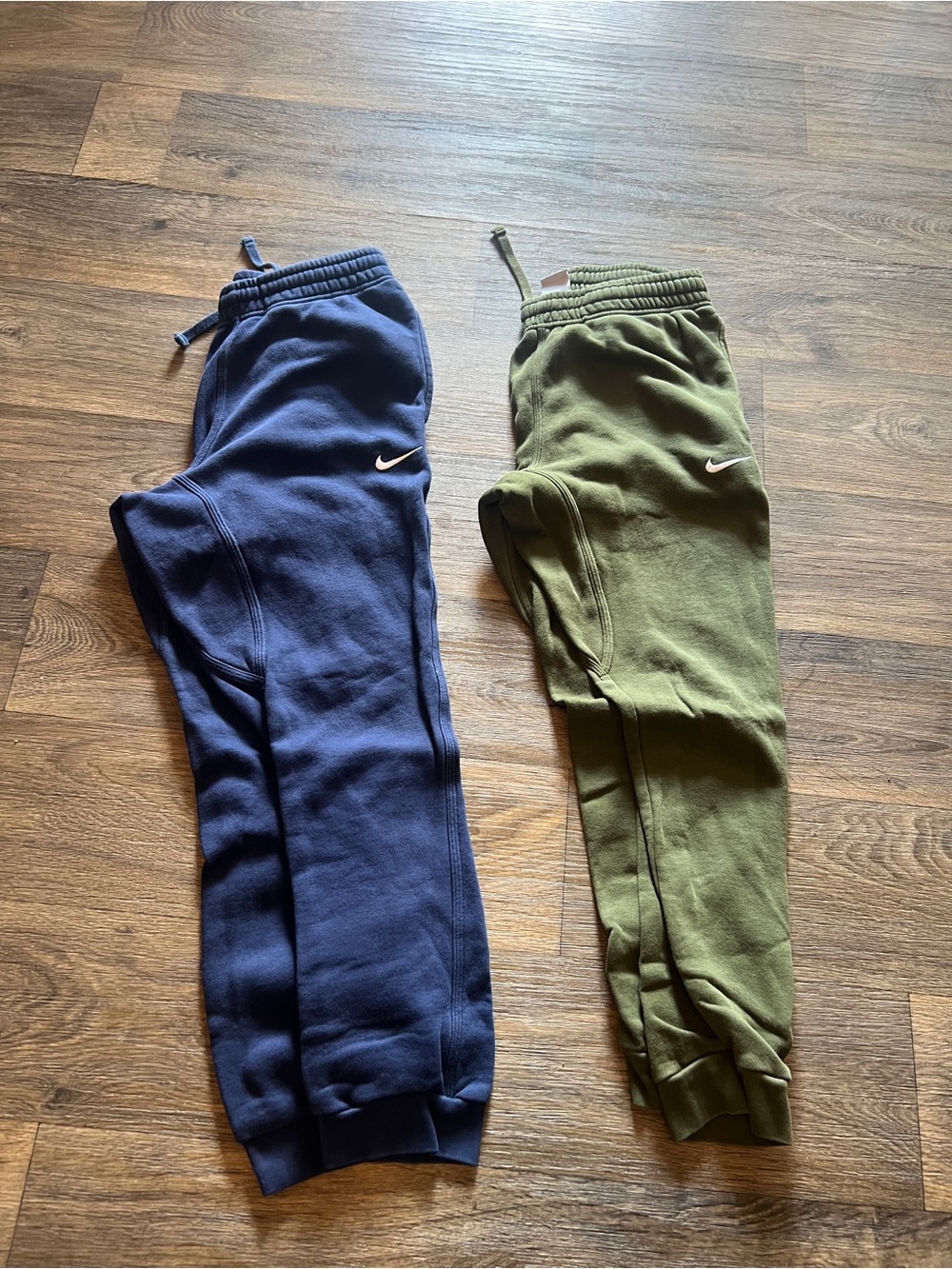 Nike joggers size M green and navy - Really Good Condition 2 pair